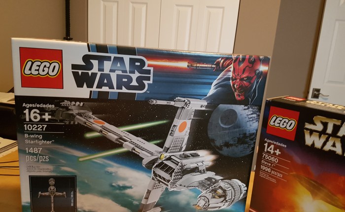 Toy Review – Lego UCS B-Wing – #10227